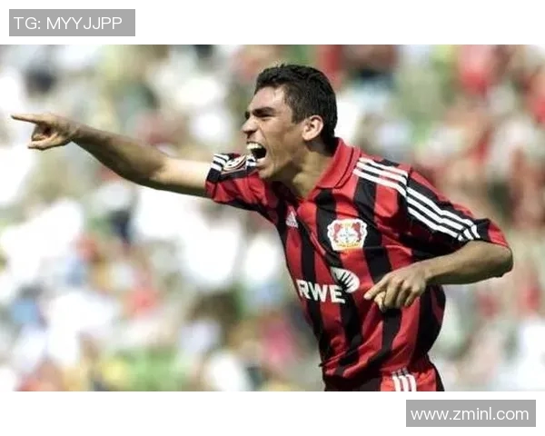 巴西足球传奇卢西奥的辉煌生涯与不朽足迹解析