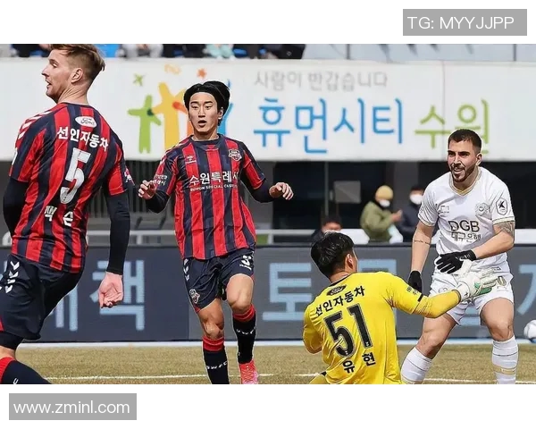 江原FC与蔚山现代激战正酣谁能在这场对决中笑到最后 江原FC与蔚山现代激战正酣谁能在这场对决中笑到最后